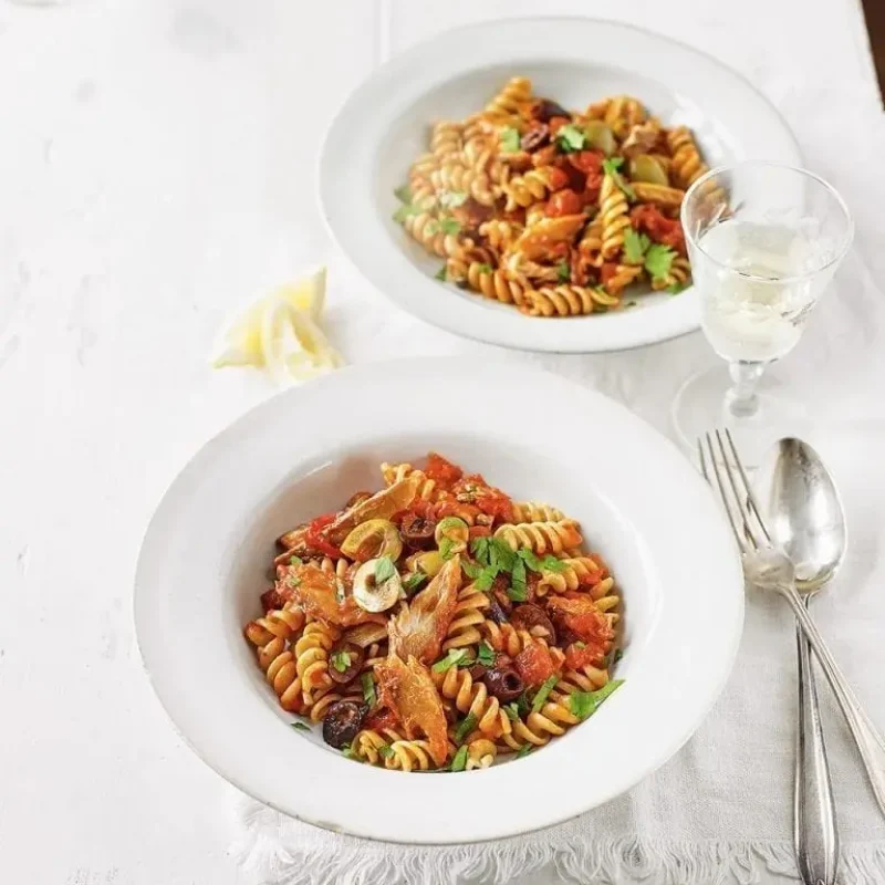 Speedy smoked mackerel and tomato pasta