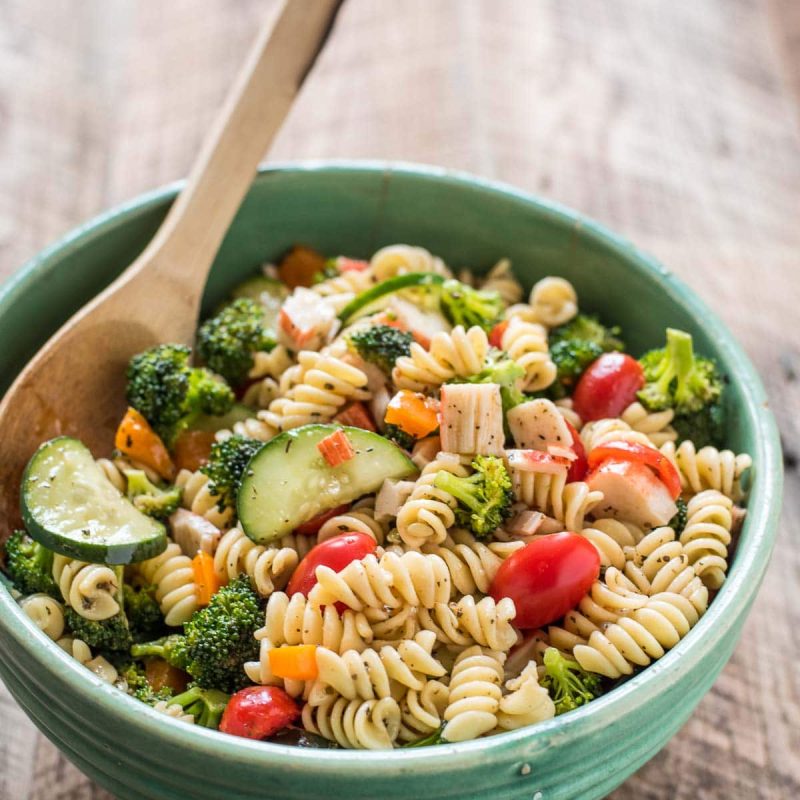 greek-pasta-salad-with-feta