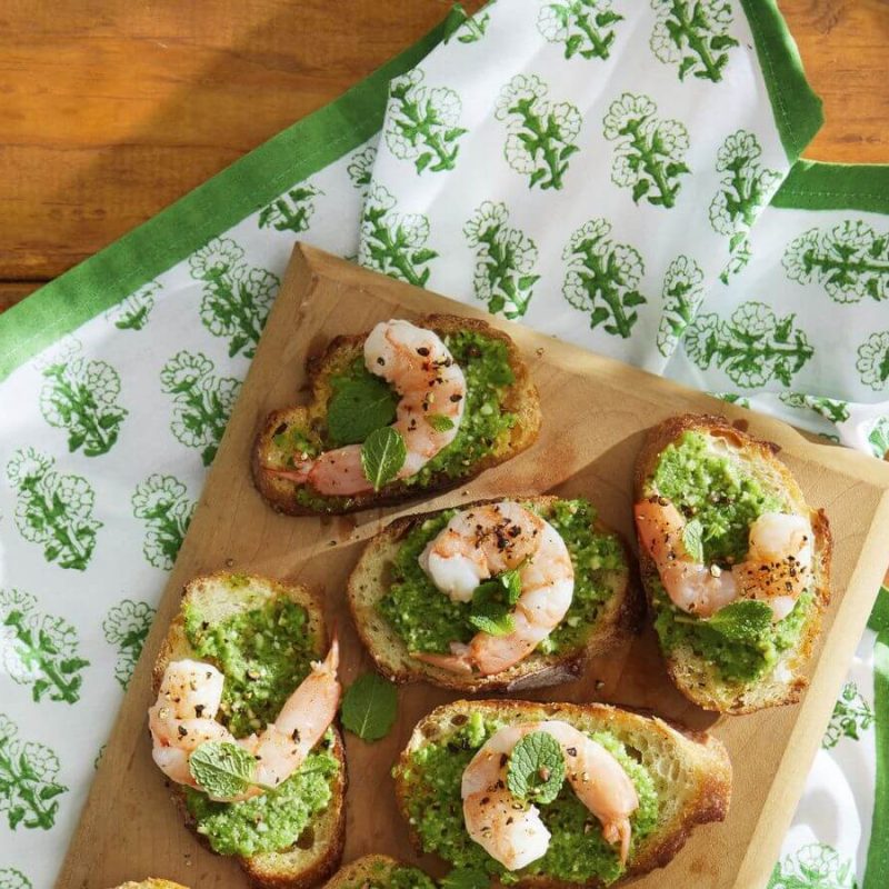 snap-pea-pesto-and-shrimp-crostini-1677090737-1